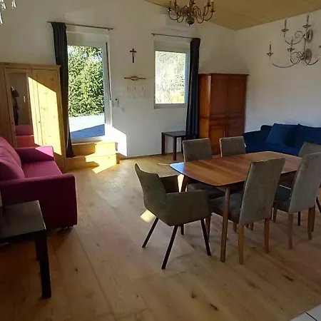 Gaestewohnung Mit Terrasse 