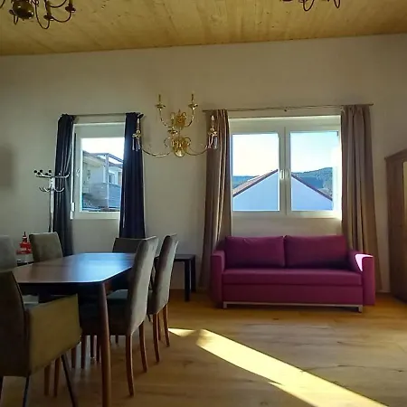 Gaestewohnung Mit Terrasse 