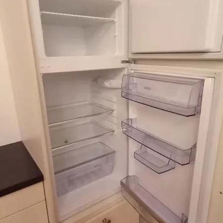 Gästewohnung Mit Terrasse Vinothèque Laroche Im Piestingtal