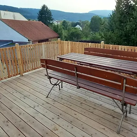 Gästewohnung Mit Terrasse Vinothèque Laroche Im Piestingtal *